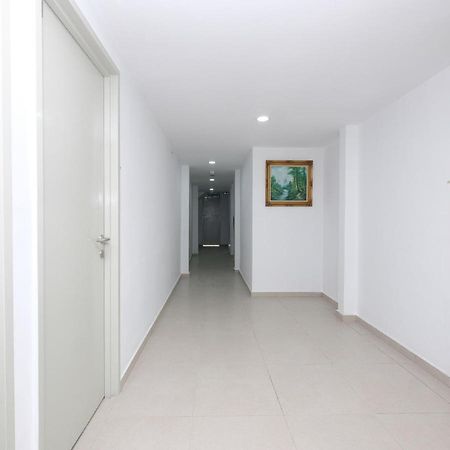 Oyo 44043 First Garden Hotel Kuantan Ngoại thất bức ảnh