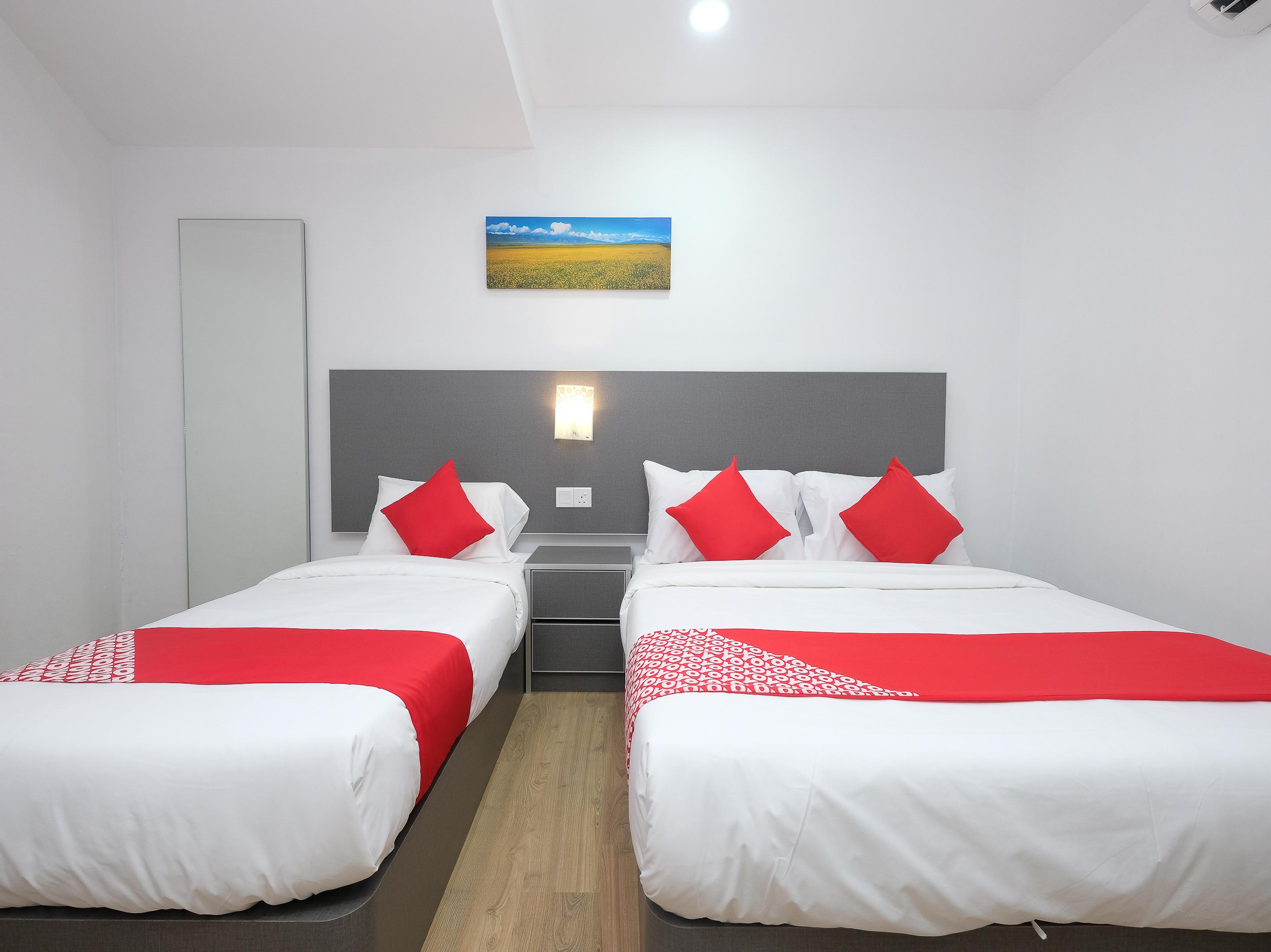 Oyo 44043 First Garden Hotel Kuantan Ngoại thất bức ảnh