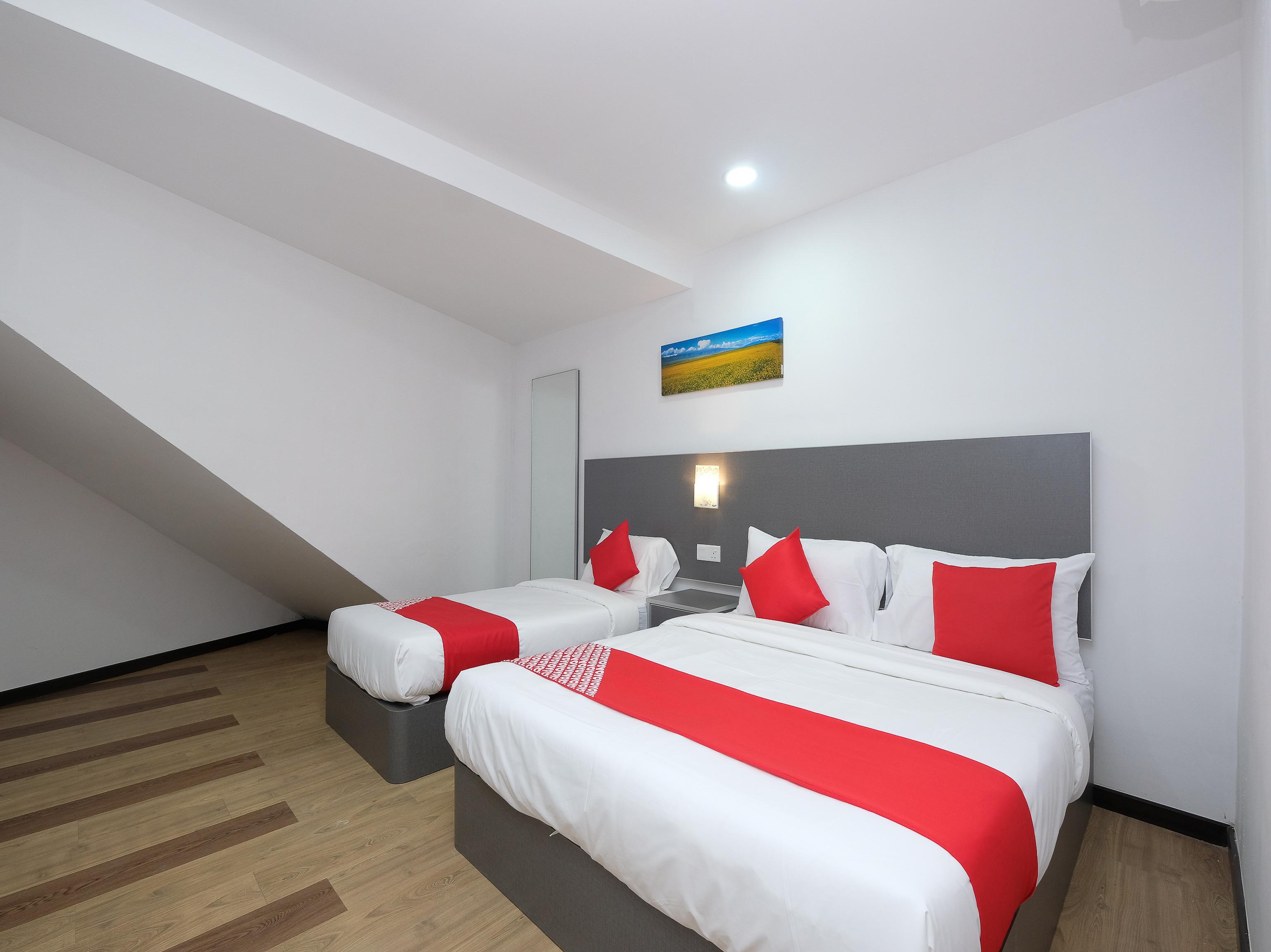 Oyo 44043 First Garden Hotel Kuantan Ngoại thất bức ảnh