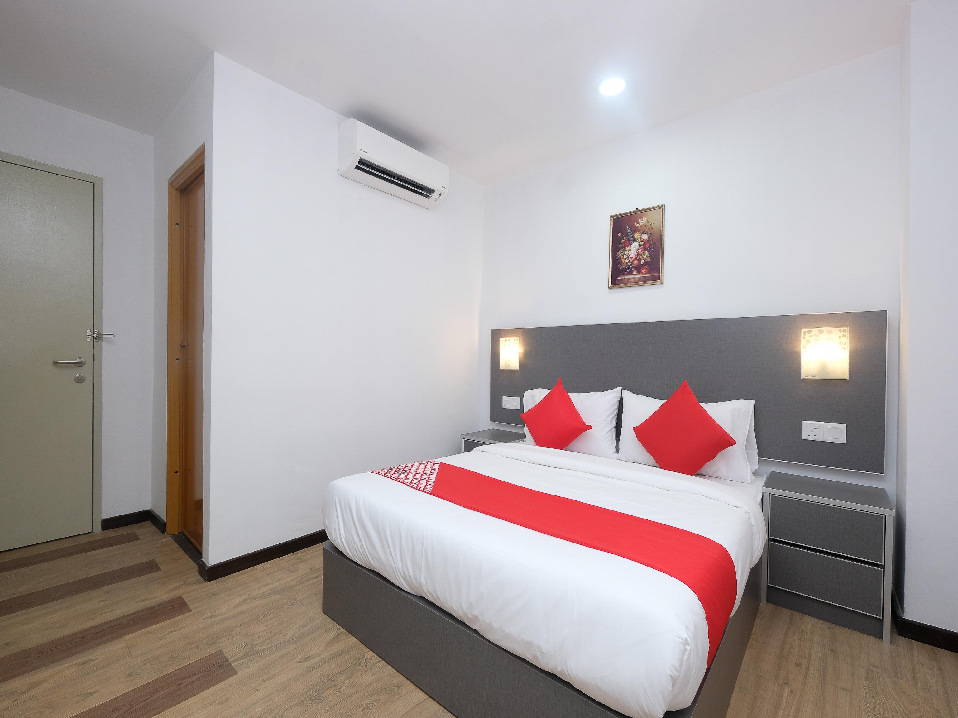 Oyo 44043 First Garden Hotel Kuantan Ngoại thất bức ảnh