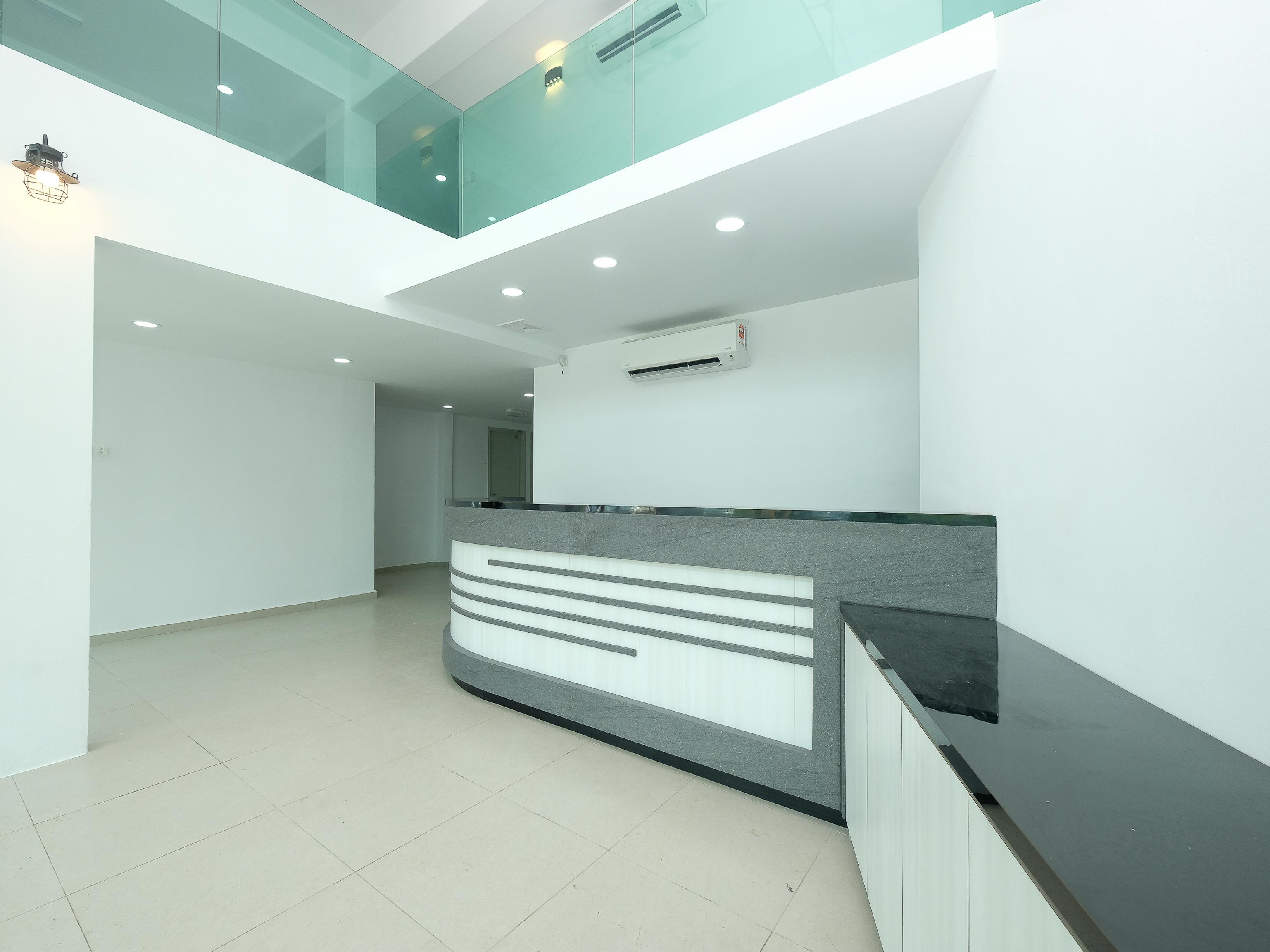 Oyo 44043 First Garden Hotel Kuantan Ngoại thất bức ảnh