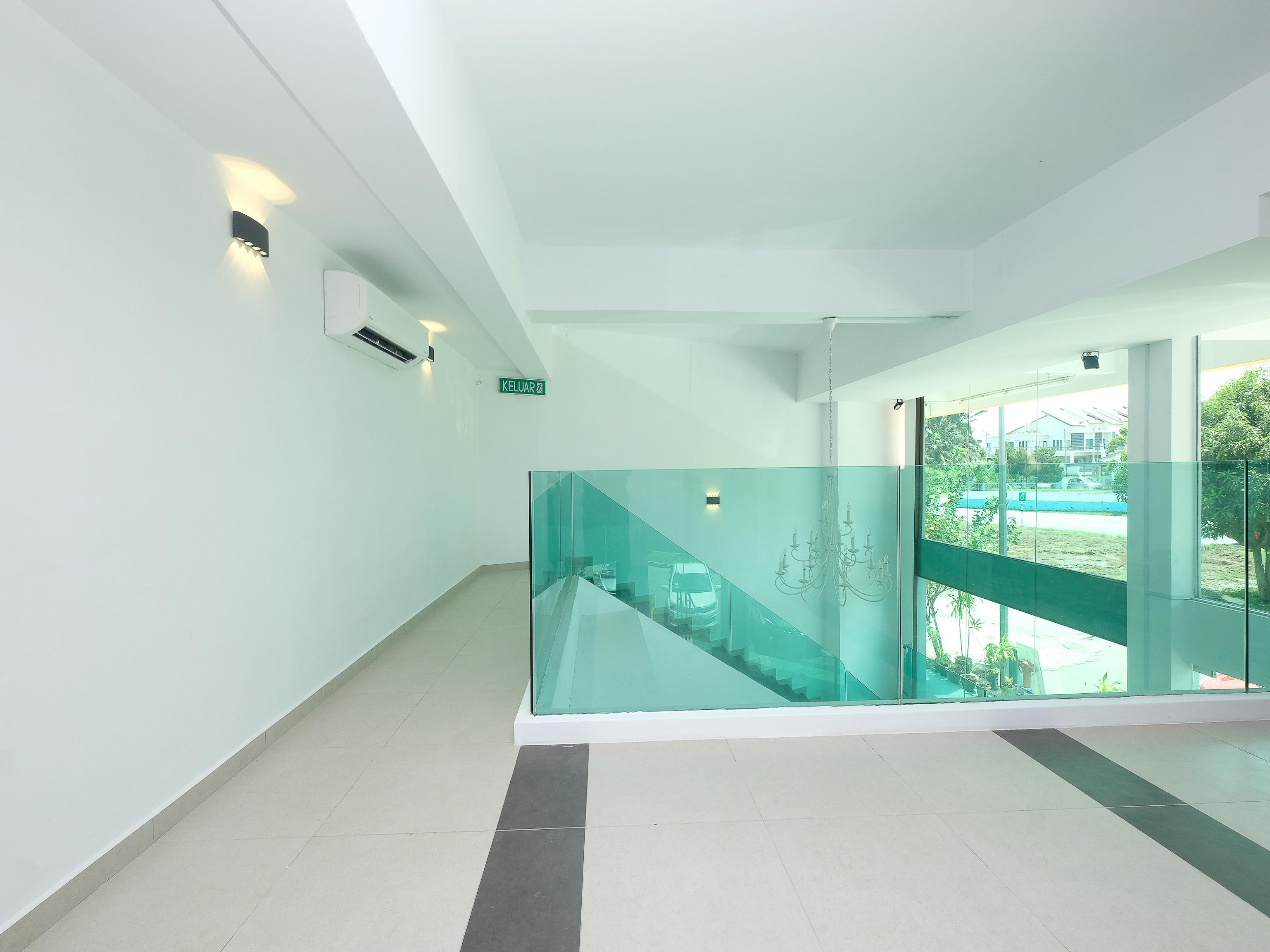 Oyo 44043 First Garden Hotel Kuantan Ngoại thất bức ảnh
