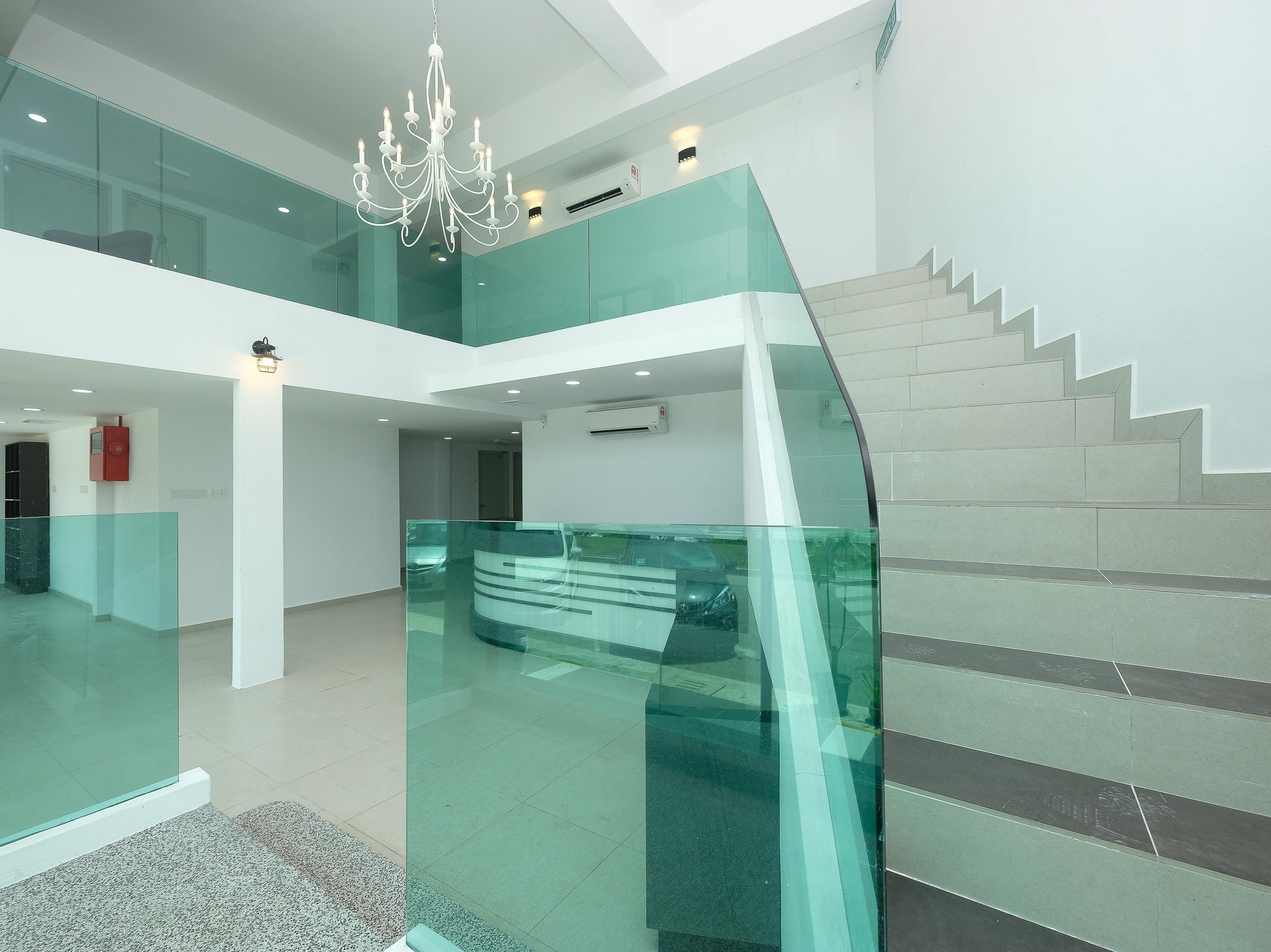 Oyo 44043 First Garden Hotel Kuantan Ngoại thất bức ảnh