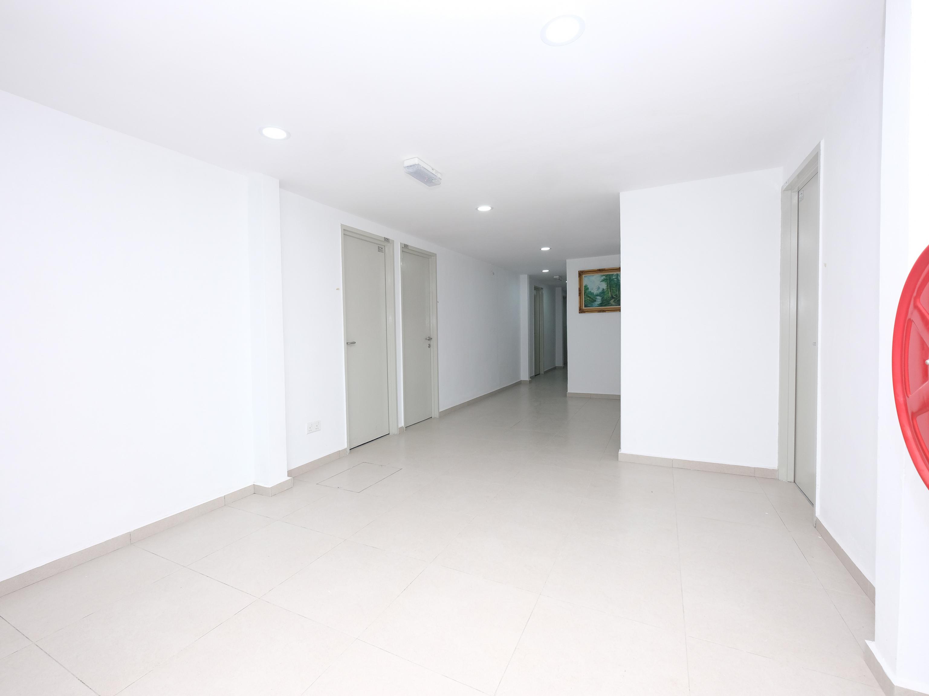 Oyo 44043 First Garden Hotel Kuantan Ngoại thất bức ảnh