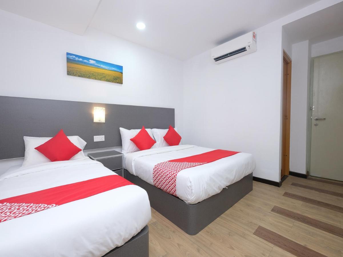 Oyo 44043 First Garden Hotel Kuantan Ngoại thất bức ảnh
