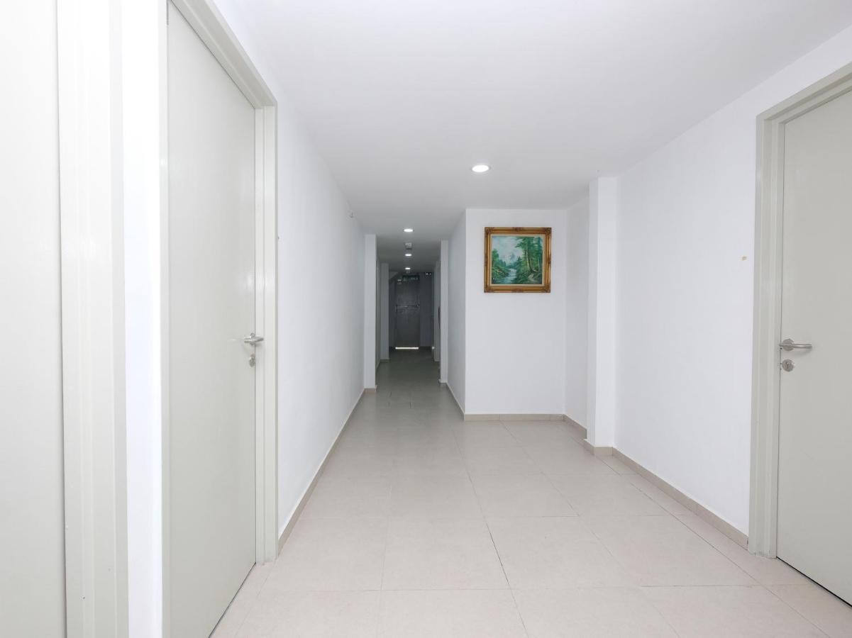 Oyo 44043 First Garden Hotel Kuantan Ngoại thất bức ảnh
